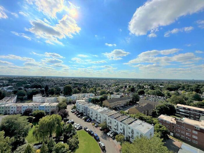3 Bedroom Penthouse To Rent In Eaton Drive, Kingston Upon Thames, KT2