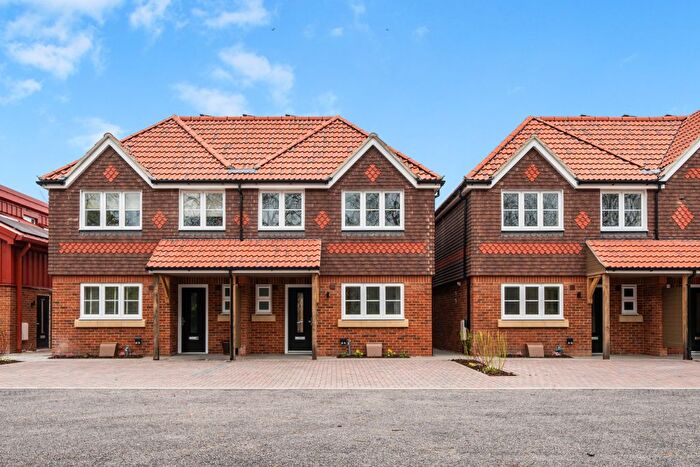 4 Bedroom Town House For Sale In Westfield Road, Woking, GU22