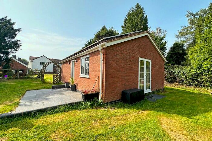 1 Bedroom Detached Bungalow To Rent In The Bungalow Rose Bank, B92