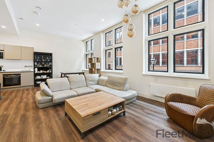 2 Bedroom Flat For Sale In The Lightwell, Cornwall Street, Birmingham, B3