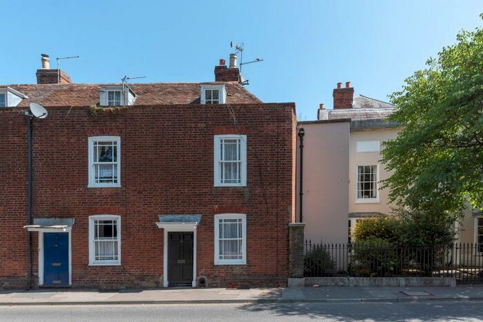 4 Bedroom Property To Rent In Old Dover Road, Canterbury, CT1
