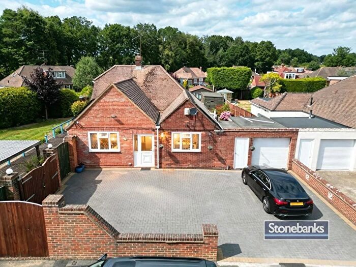 5 Bedroom Detached House For Sale In Newfield Road, Ash Vale, Aldershot, GU12