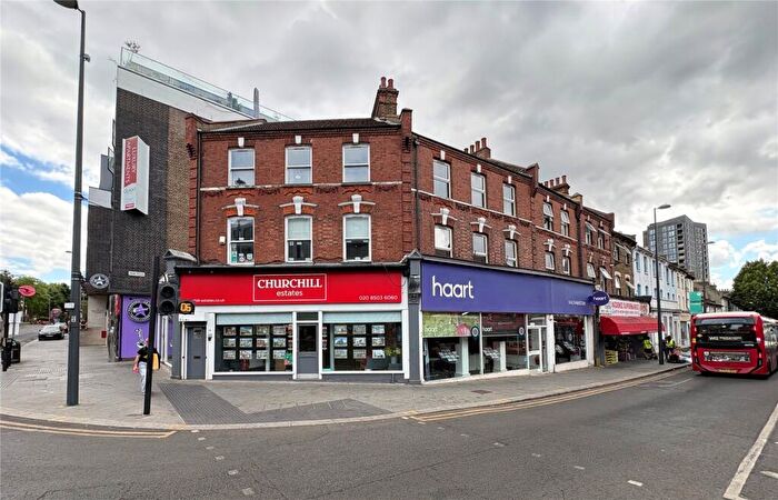3 Bedroom Flat To Rent In Hoe Street, Walthamstow, E17