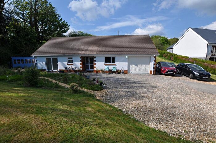 3 Bedroom Detached Bungalow For Sale In Castell Howell, Ffynnonddrain, Carmarthen, SA33
