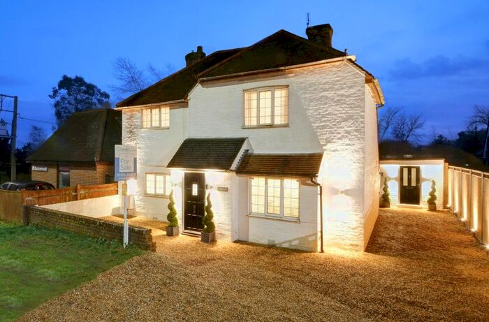 4 Bedroom Detached House For Sale In Lower Dicker, Hailsham, BN27