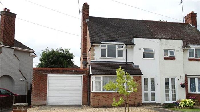 3 Bedroom Semi Detached House To Rent In Luddington Road, Peterborough, PE4