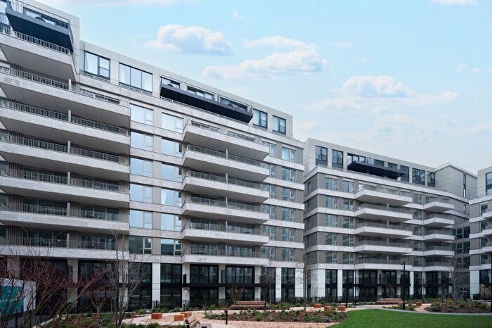2 Bedroom Flat To Rent In Coppermaker Square, Stratford, E20