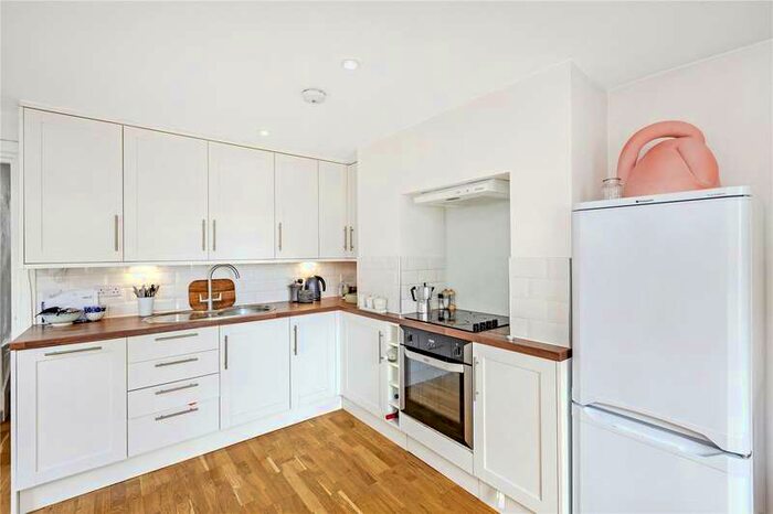 2 Bedroom House To Rent In Landor Road, Clapham, London, SW9