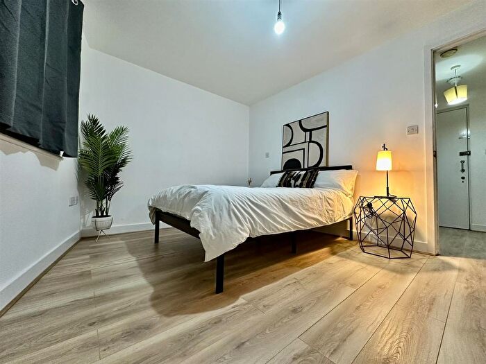 2 Bedroom Property To Rent In Pickering Road, Barking, IG11