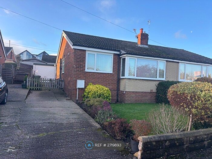 2 Bedroom Bungalow To Rent In Blacker Crescent, Wakefield, WF4