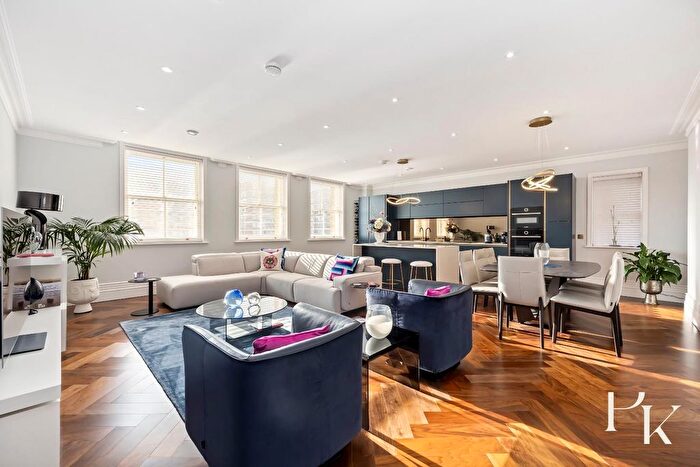 2 Bedroom Flat For Sale In Kings House, Queens Gardens, BN3