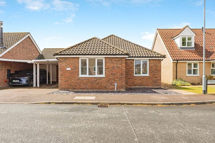 3 Bedroom Bungalow For Sale In Bloodhound Road, Watton, Thetford, Norfolk, IP25