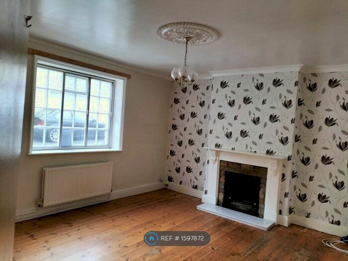 2 Bedroom Flat To Rent In Branston, Lincoln, LN4