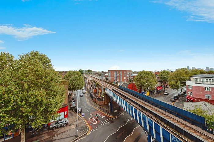 1 Bedroom Flat For Sale In High Road Leyton, London, E10