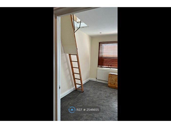 1 Bedroom Flat To Rent In Langthorne Road, London, E11