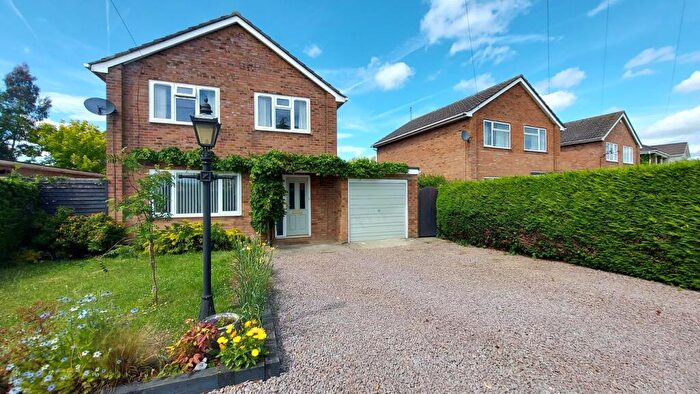 3 Bedroom Detached House For Sale In Beech Avenue, Bourne, PE10