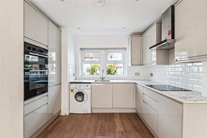 3 Bedroom Terraced House To Rent In Byrne Road, London, SW12
