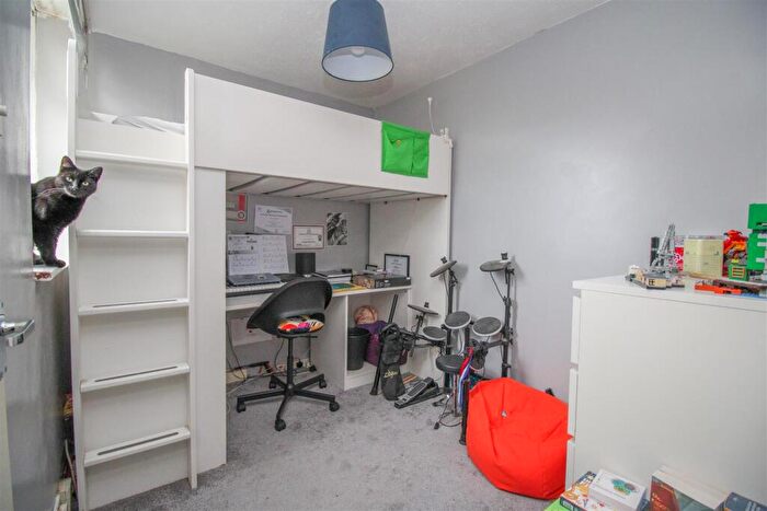 2 Bedroom Terraced House For Sale In Altham Grove, Harlow, CM20