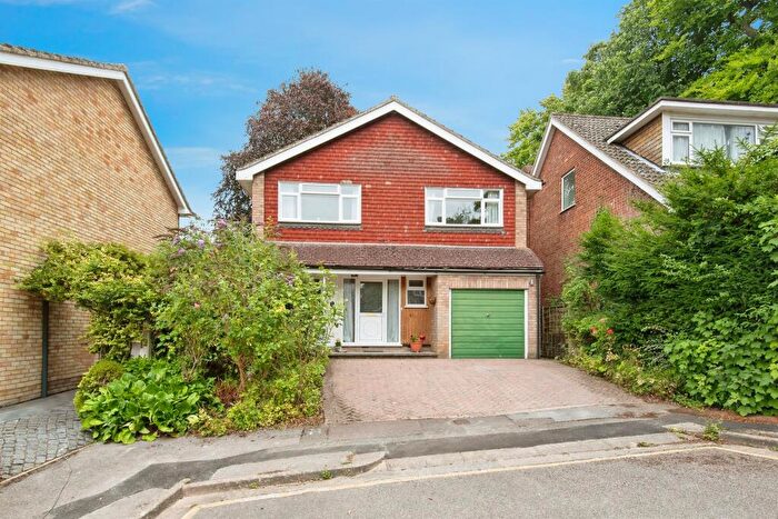 4 Bedroom Detached House For Sale In Hillside, Royston, SG8