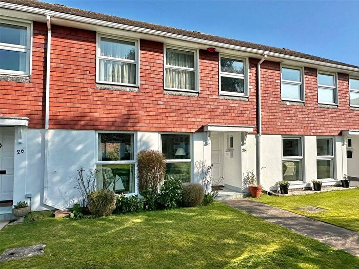 4 Bedroom Terraced House For Sale In Deans Court, Milford On Sea, Lymington, Hampshire, SO41