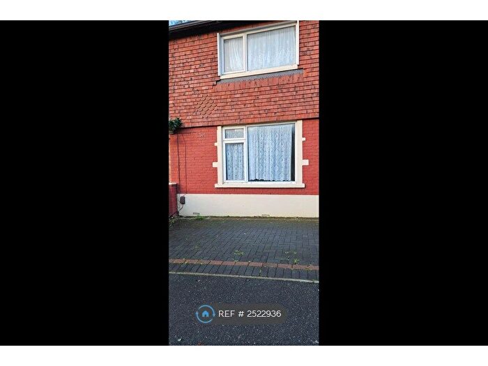 3 Bedroom Semi-Detached House To Rent In Sevenoaks Road, Portsmouth, PO6