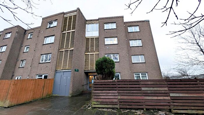 3 Bedroom Flat For Sale In Marmion Road, Cumbernauld, G67