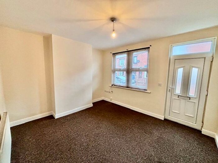 2 Bedroom Terraced House To Rent In Reasbeck Terrace, Barnsley, S71