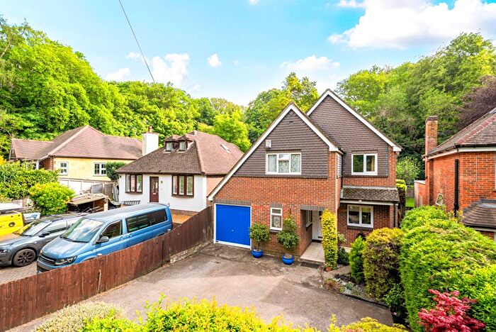 5 Bedroom Detached House For Sale In Robin Hood Road, Knaphill, Woking, GU21