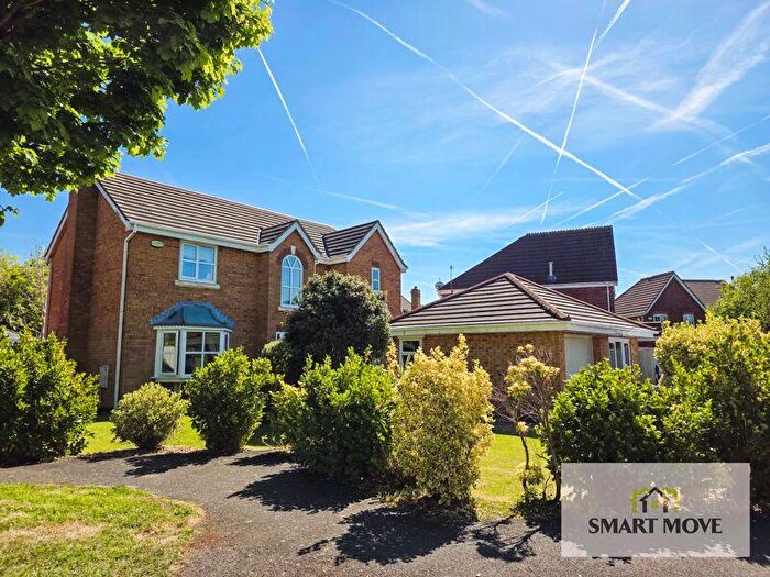 4 Bedroom Detached House For Sale In The Green, Hesketh Bank, Preston, PR4