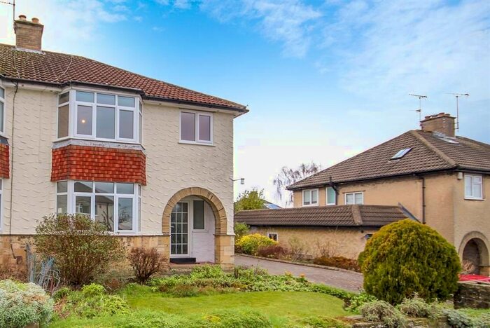3 Bedroom Semi-Detached House To Rent In Coxwold Hill, Wetherby, LS22