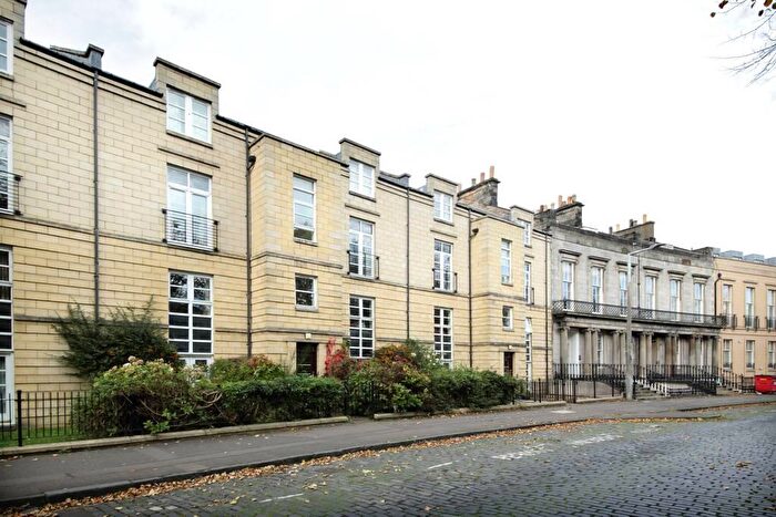 2 Bedroom Flat To Rent In Hopetoun Crescent, New Town, Edinburgh, EH7