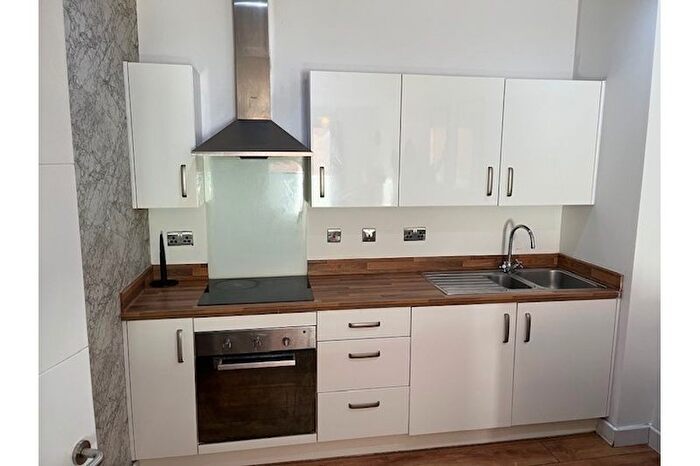 1 Bedroom Flat To Rent In Summer Lane, Old Snow Hill, Birmingham, B19