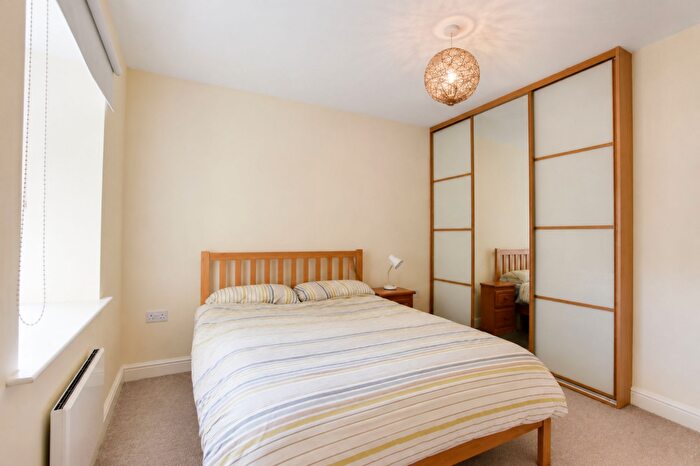 2 Bedroom Flat For Sale In Knighton Park Road, Stoneygate/Clarendon Park, Leicester, LE2