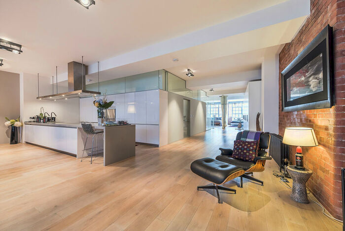 3 Bedroom Flat To Rent In The Factory, Islington, N1