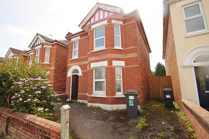4 Bedroom Property To Rent In Capstone Road, Bournemouth, BH8