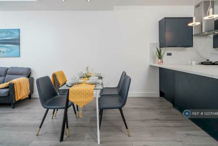 2 Bedroom Apartment To Rent In Barking Road, London, E13
