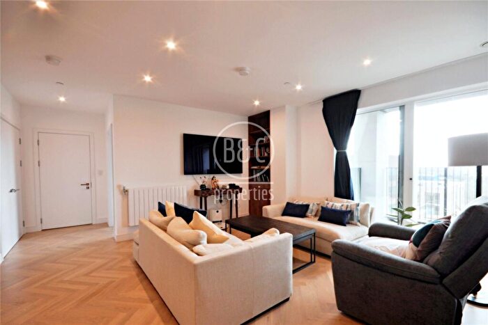 2 Bedroom Apartment To Rent In Pegler Square, Kidbrooke Village, London, SE3