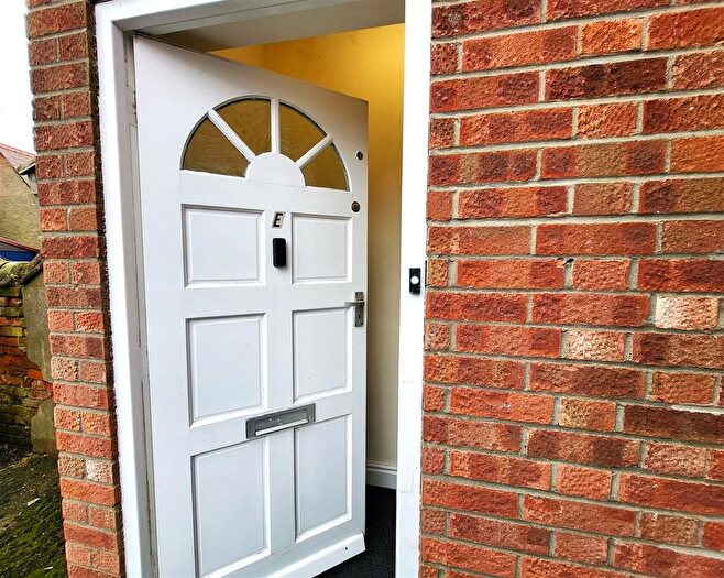 2 Bedroom Flat To Rent In De Parys Avenue, Bedford, MK40