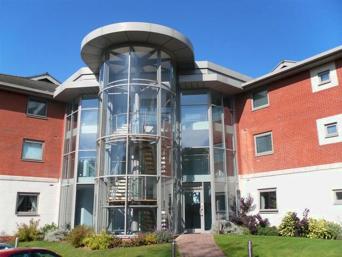 2 Bedroom Flat To Rent In Pinnacle House, Redditch, B97