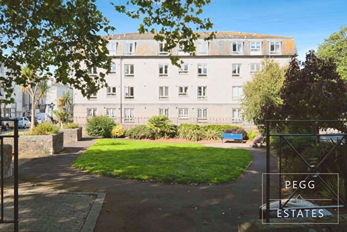 1 Bedroom Flat For Sale In Homepalms House, Torquay, TQ1