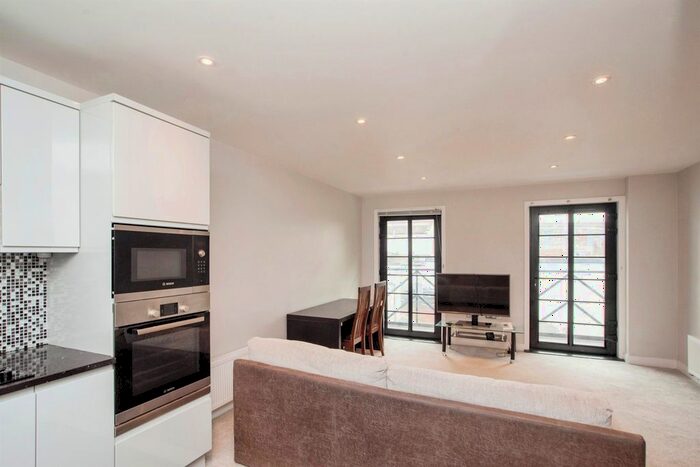 1 Bedroom Flat To Rent In Granville Road, Watford, WD18