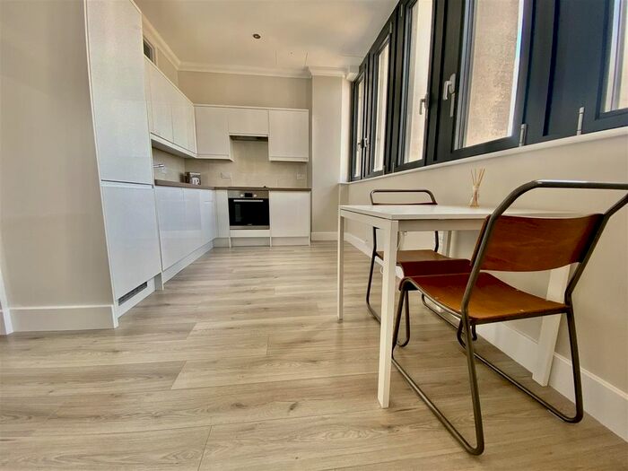 2 Bedroom Flat To Rent In Sentinel House, Norwich, NR1