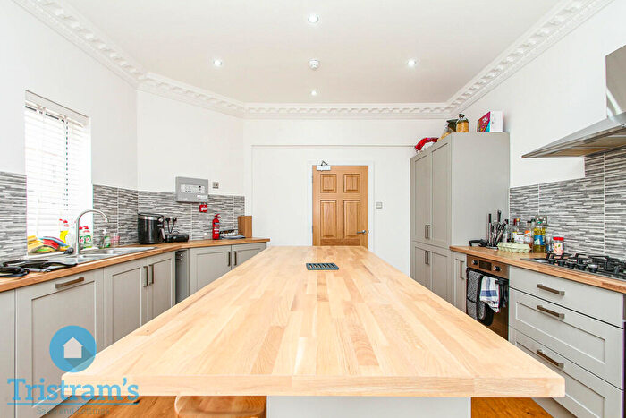 7 Bedroom Detached House To Rent In Melton Road, West Bridgford, NG2