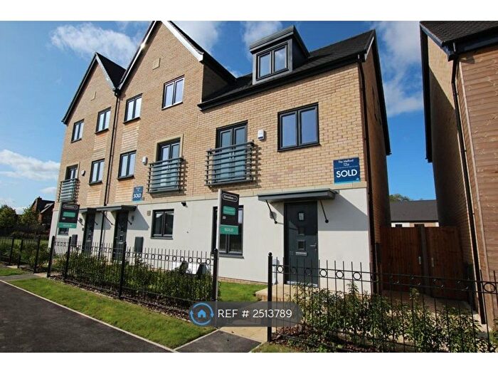 3 Bedroom End Of Terrace House To Rent In Hayton Way, Milton Keynes, MK4