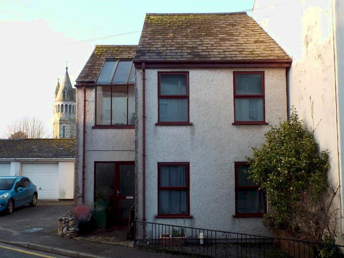 6 Bedroom Property To Rent In Windsor Terrace, Falmouth, TR11