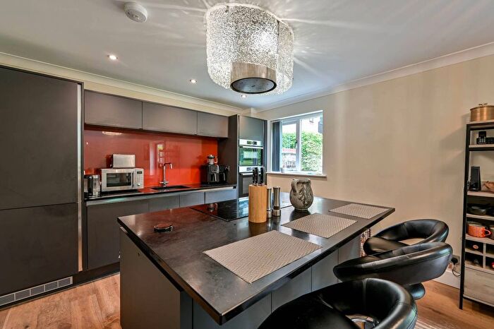 3 Bedroom Maisonette To Rent In Albury Road, Guildford, GU1