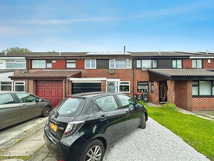 3 Bedroom Semi-Detached House For Sale In Mount Pleasant Walk, Radcliffe, M26