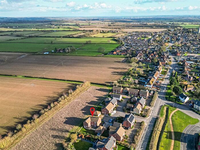 4 Bedroom Detached House For Sale In Mundays Meadow, Hanslope, Milton Keynes, MK19