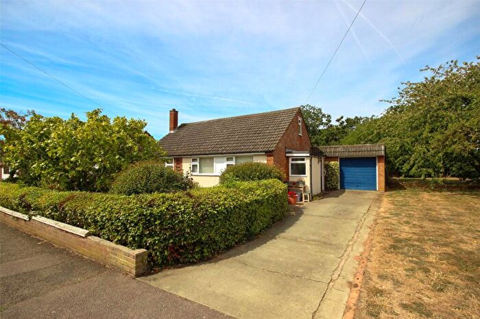 3 Bedroom Bungalow For Sale In Springfield Drive, Bromham, Bedford, Bedfordshire, MK43