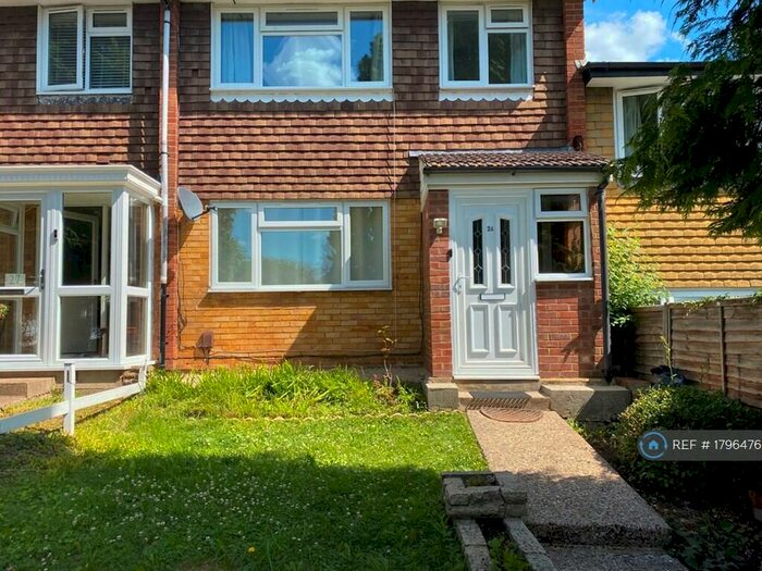 3 Bedroom Terraced House To Rent In Longleat Gardens, Maidenhead, SL6